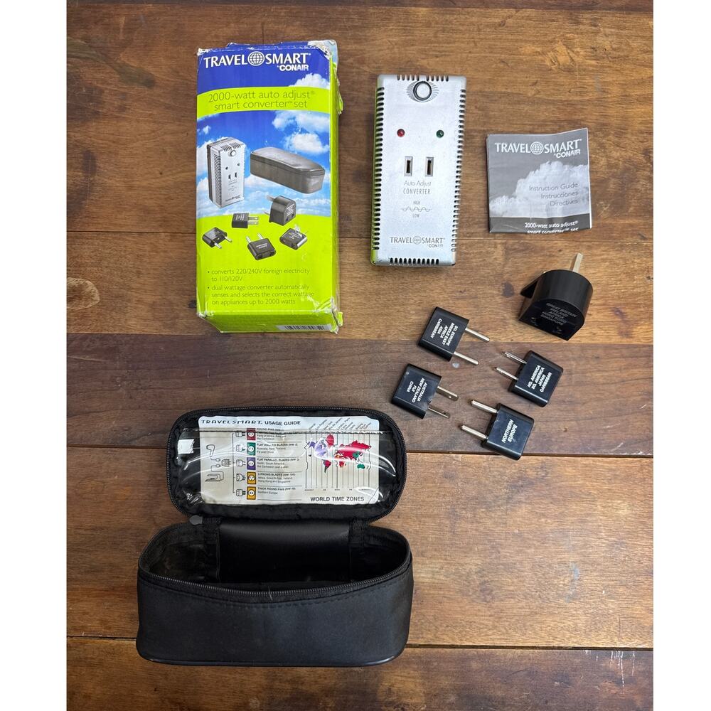 Travel Smart Conair 2000 Watt Auto Adjust Smart Converter Set With Case